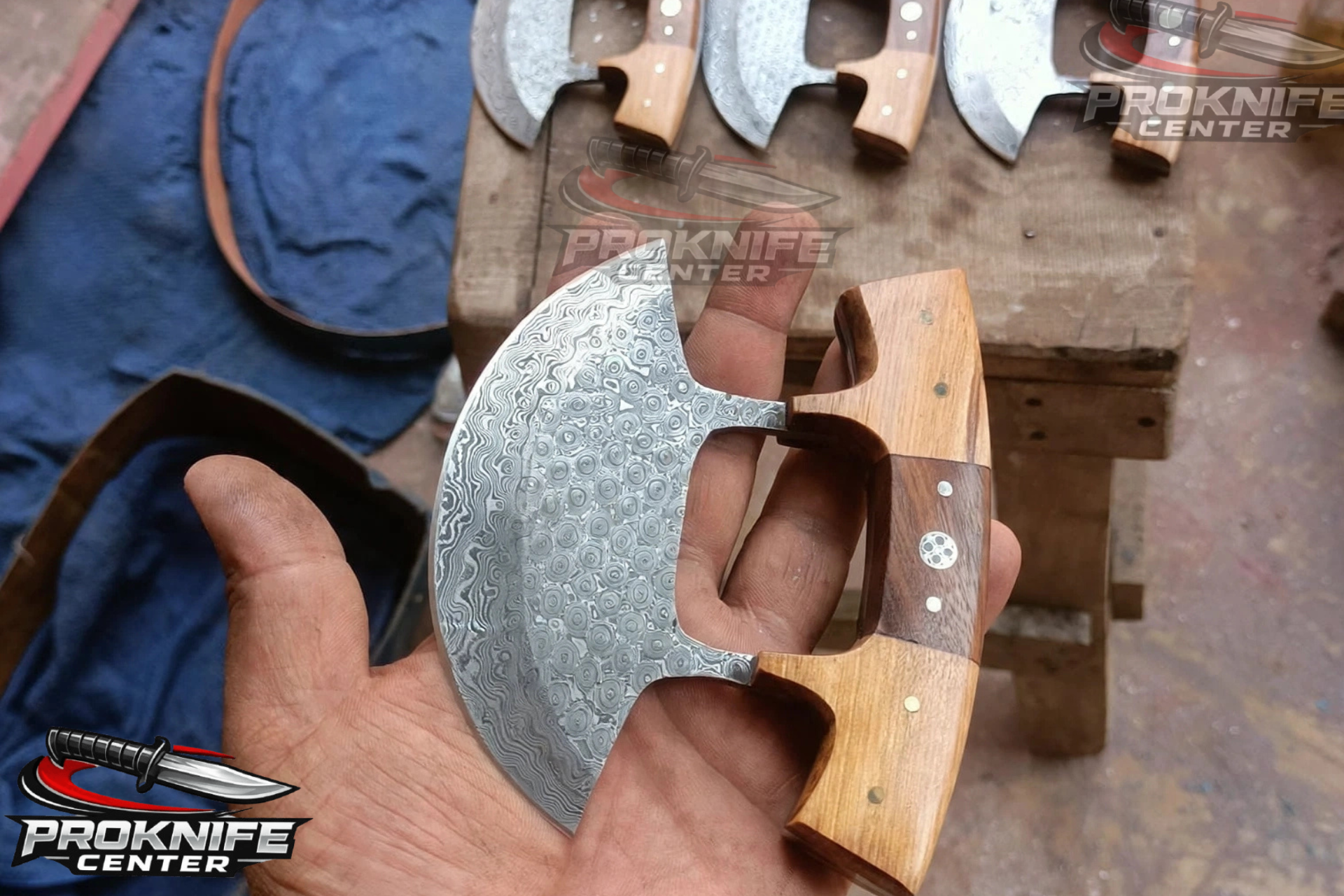 Handmade Damascus Steel Ulu Knife - Ulu Pizza Cutter - Raindrop Damascus Pizza Axe - Olive Wood Handle - Alaskan Mezzaluna Chef Knife